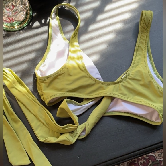 Cupshe Bikini - Picture 3 of 8